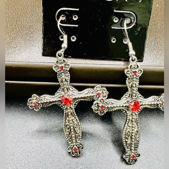NWT Dolls Kill Widow Red Gemstone Silver Antiquated Silver Cross Drop Earrings - Picture 3 of 7